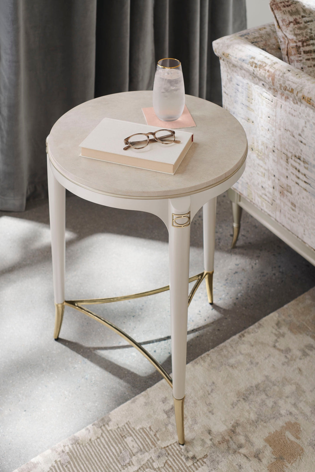Caracole Classic Matched Up End Table INV