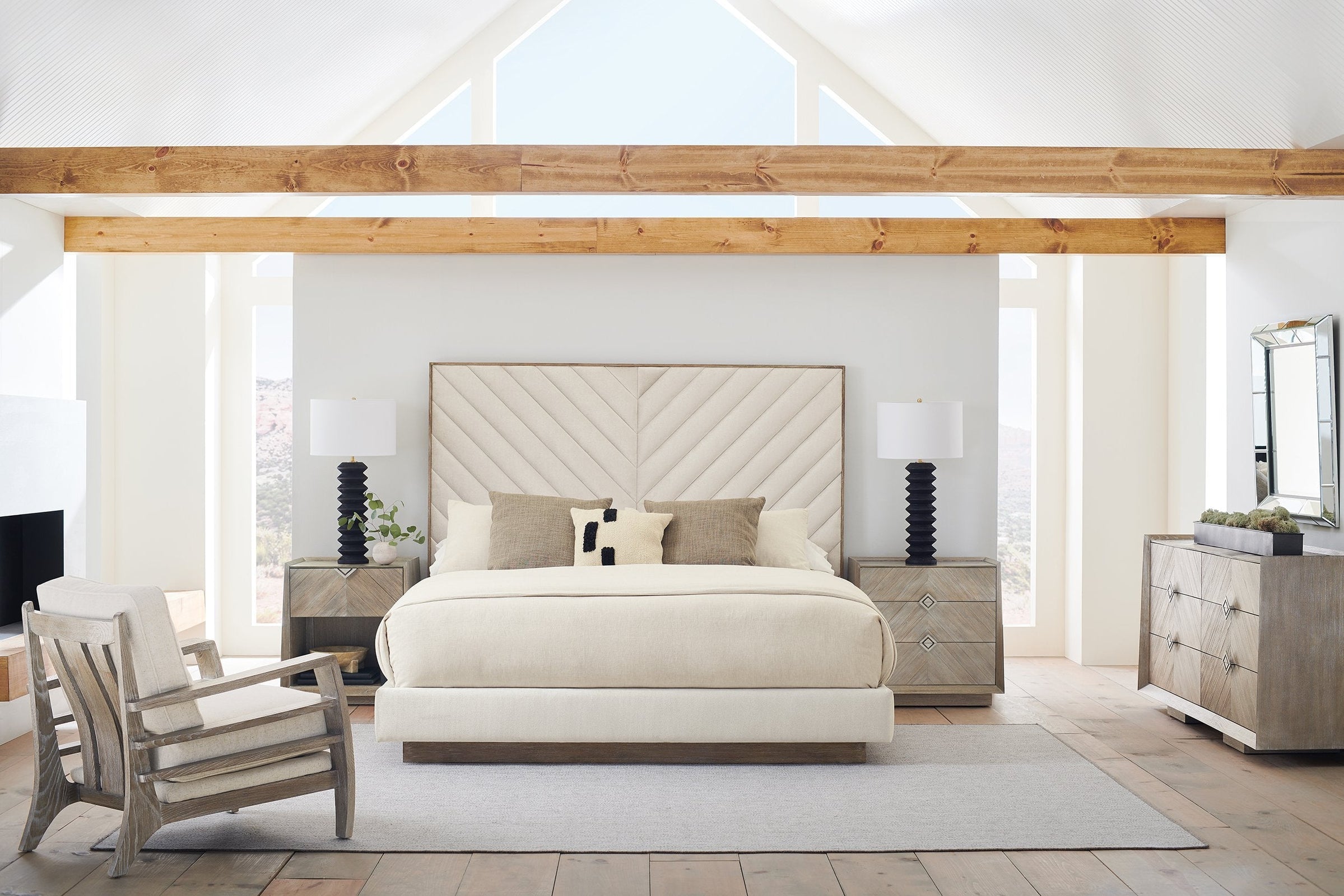 Caracole Classic Meet U in The Middle Bed