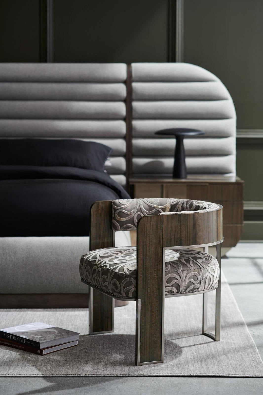 Caracole Modern Streamline Streamliner Chair