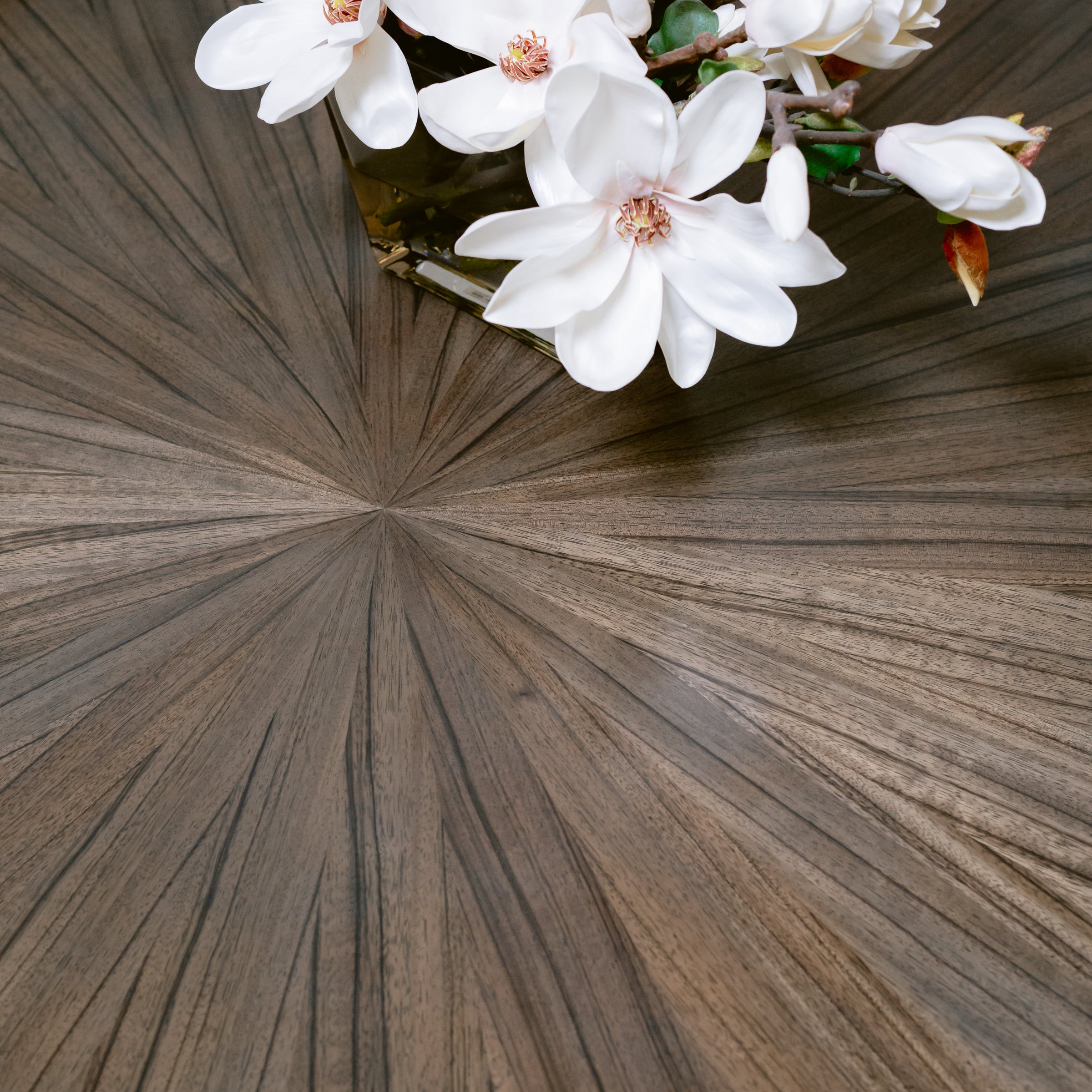 Caracole Round Table Discussion Dining Set Floor Sample