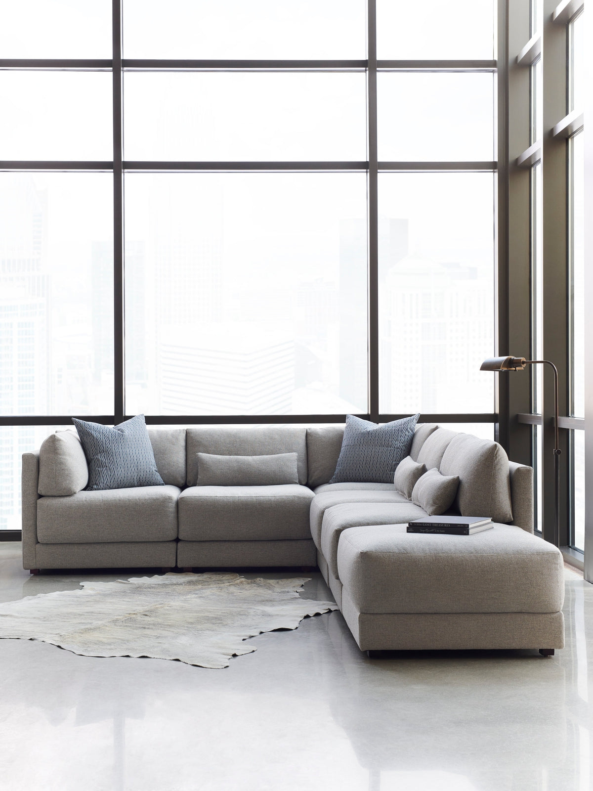 Vanguard Dove Bumper Ottoman