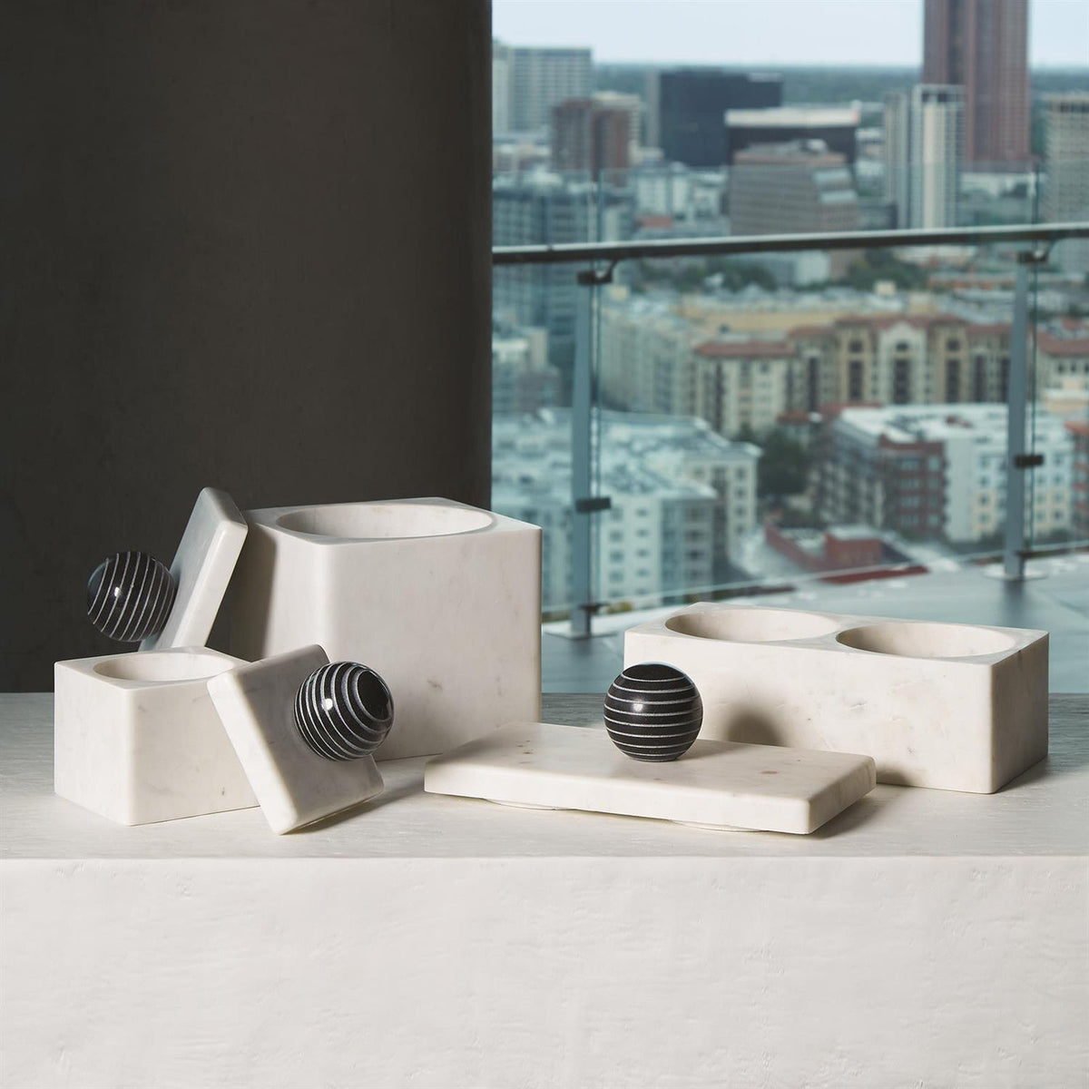 Citizen Artist for Global Views La Boite Box
