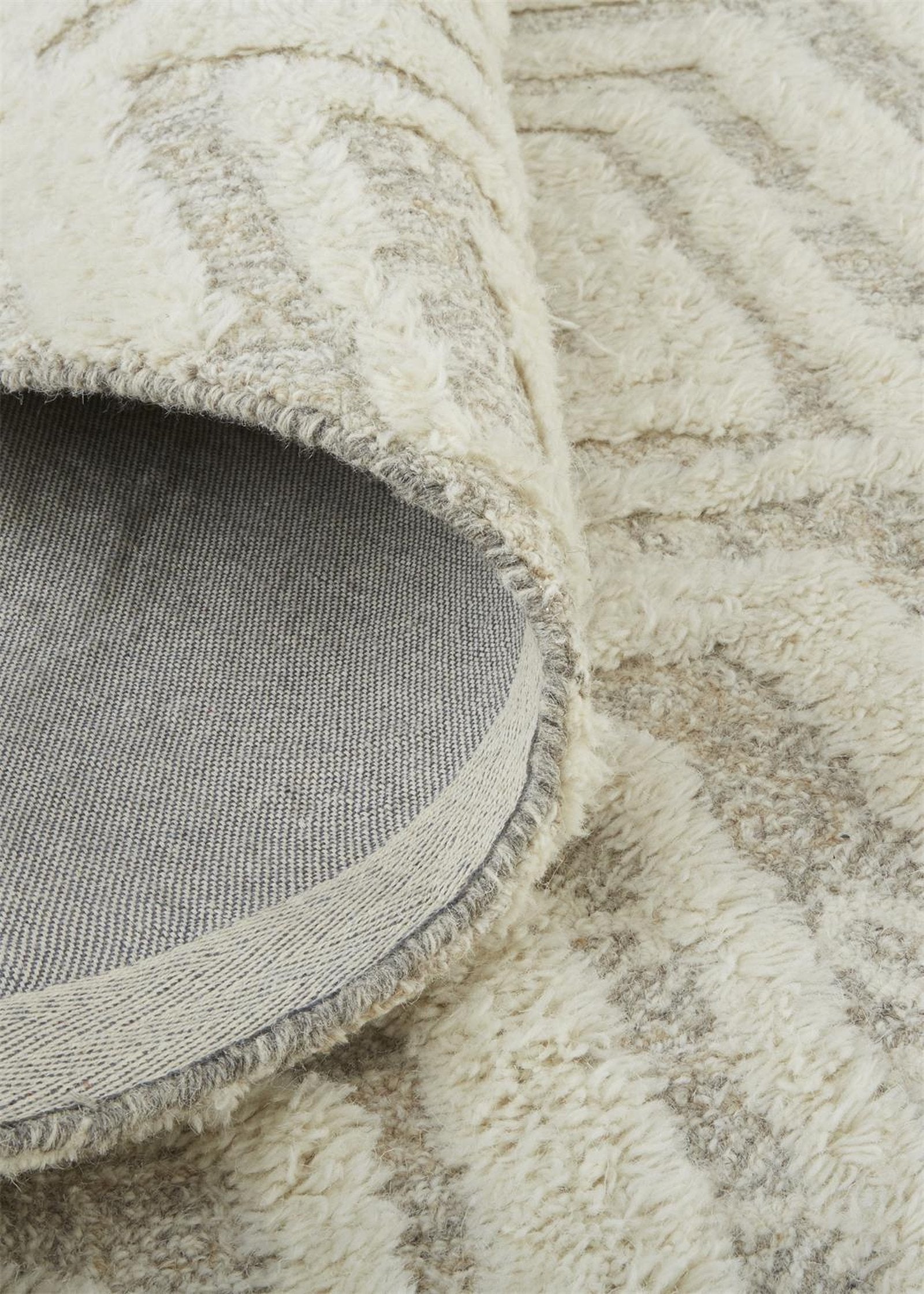 Feizy Anica 8010F Rug in Ivory / Tan