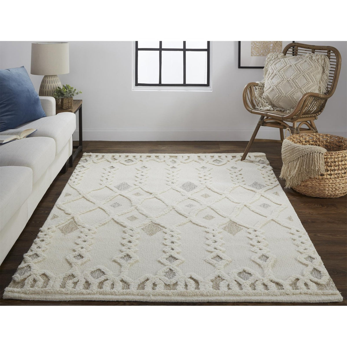Feizy Anica 8011F Rug in Ivory / Tan