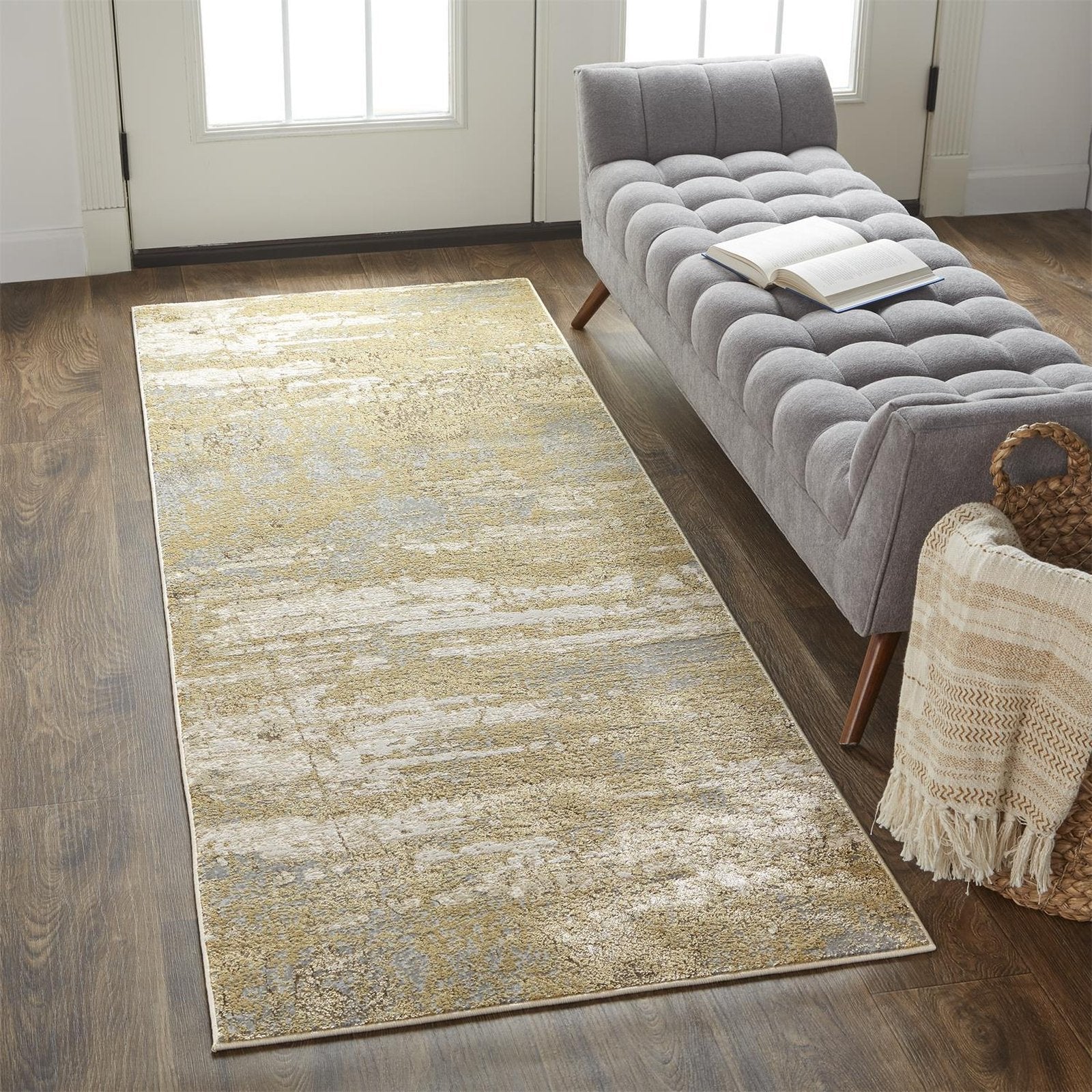 Feizy Aura 3567F Rug in Beige / Gold