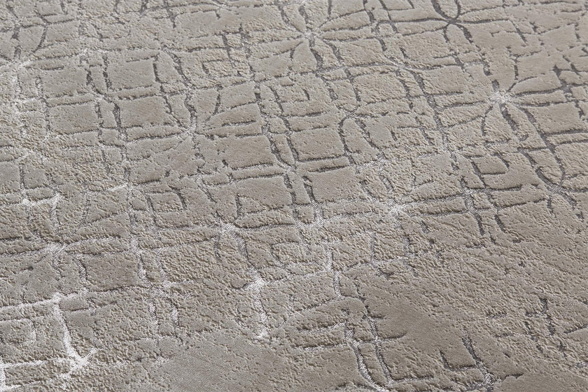 Feizy Micah 3047F Rug in Beige/Silver