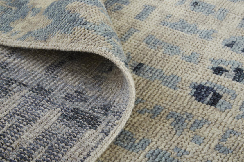 Feizy Palomar 6631F Rug in Tan / Blue
