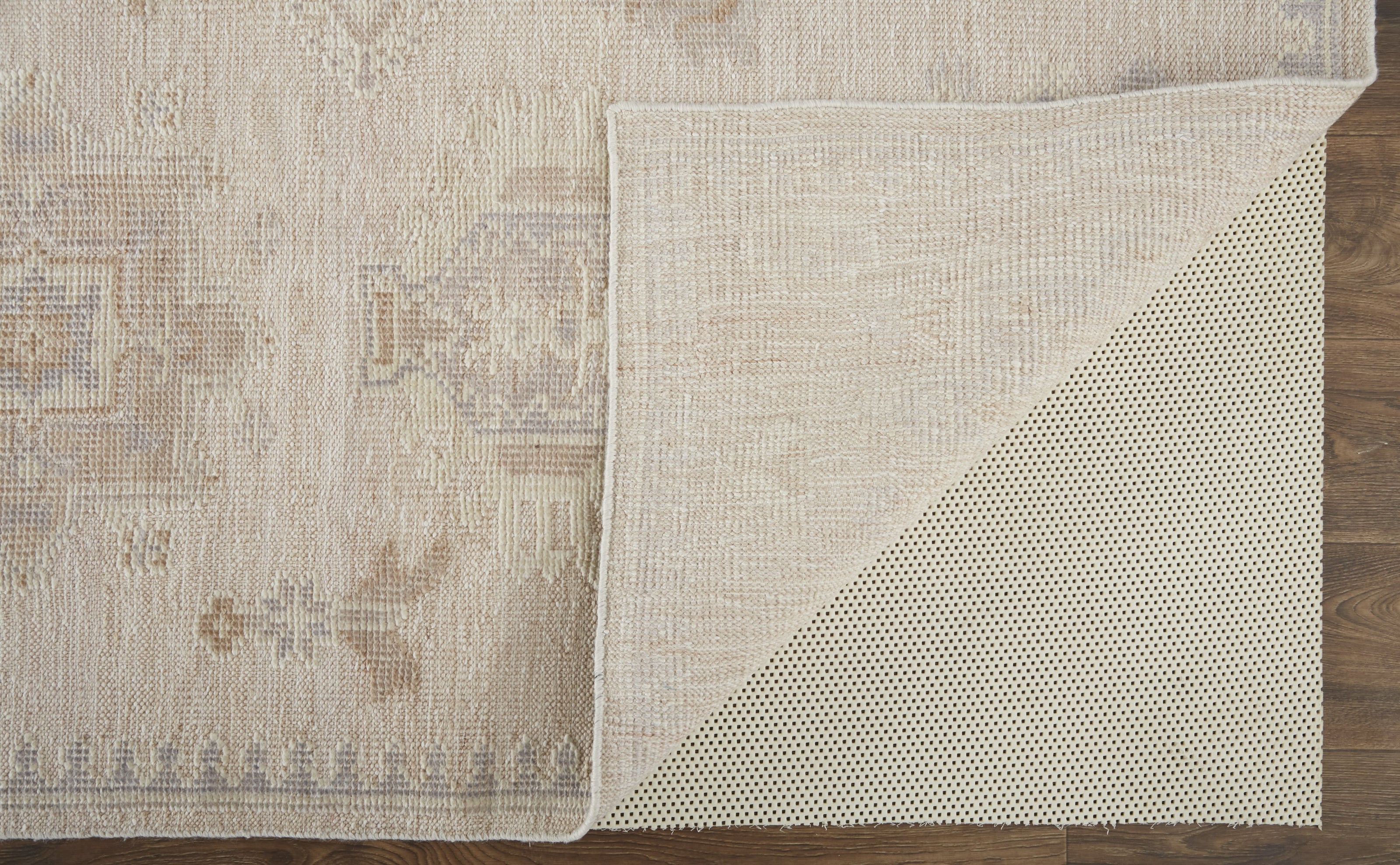 Feizy Wendover 6858F Rug in Tan / Gray