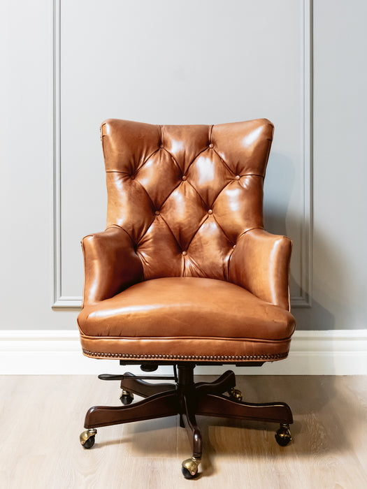 Hooker Furniture Bradley Executive Swivel Tilt Chair Floor Sample