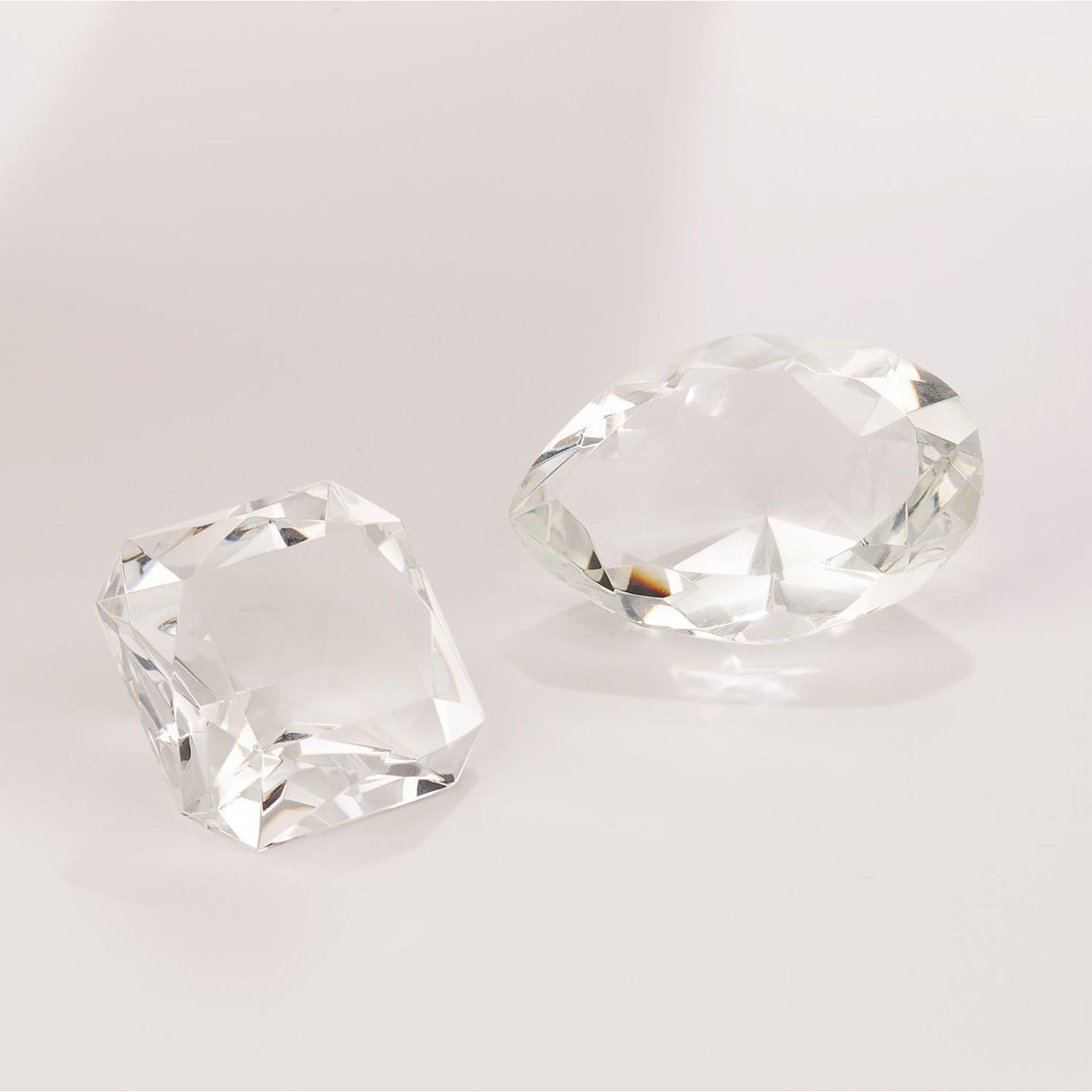 Global Views Pear Oxford Jewels