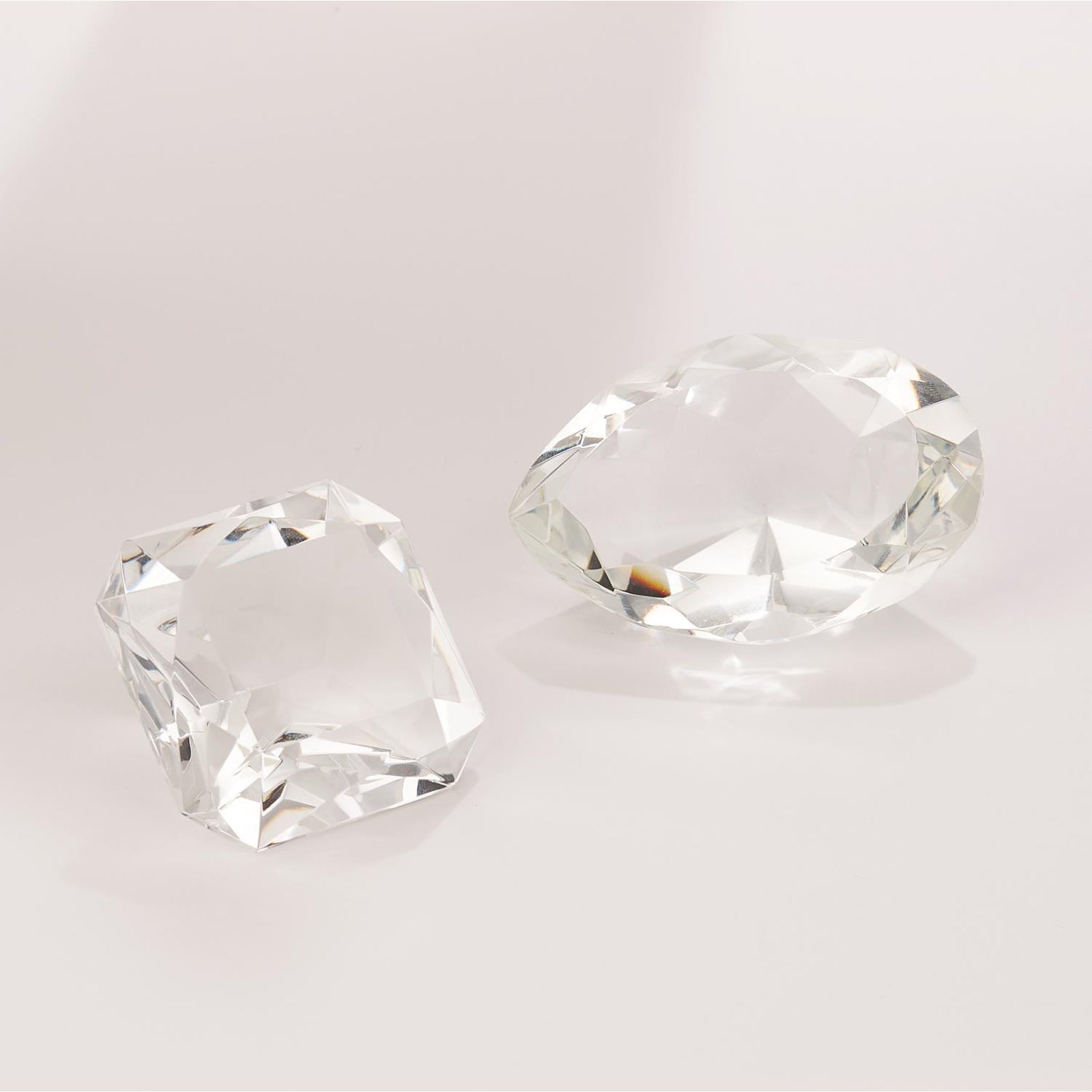 Global Views Pear Oxford Jewels