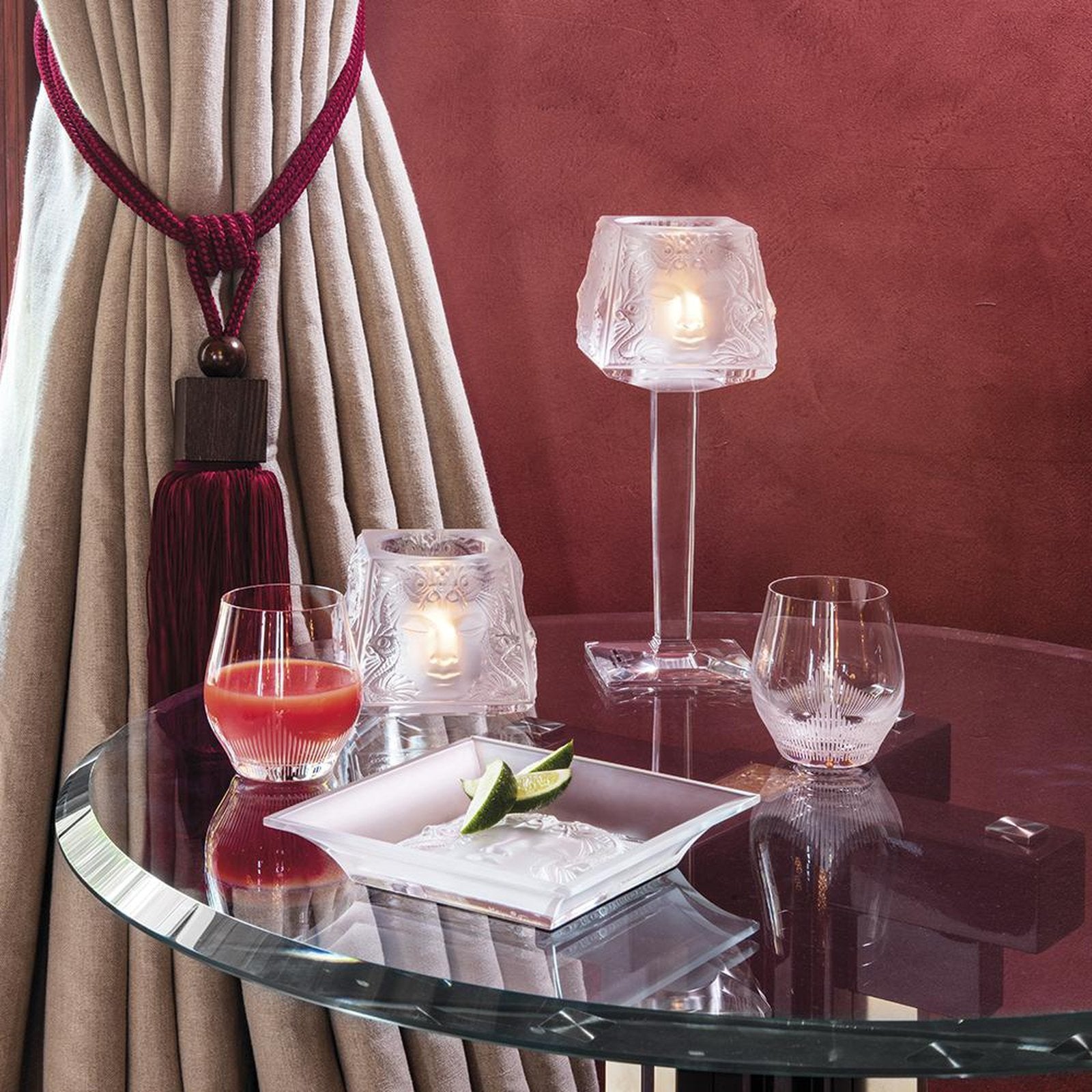 Lalique Masque De Femme On Foot Votive