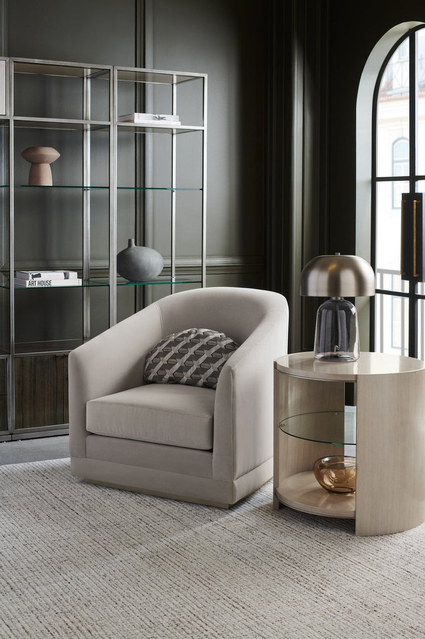 Caracole Modern La Moda Da Vita Round End Table
