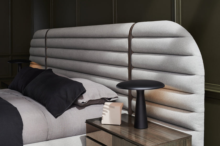 Caracole Modern La Moda Uph King Panel Bed
