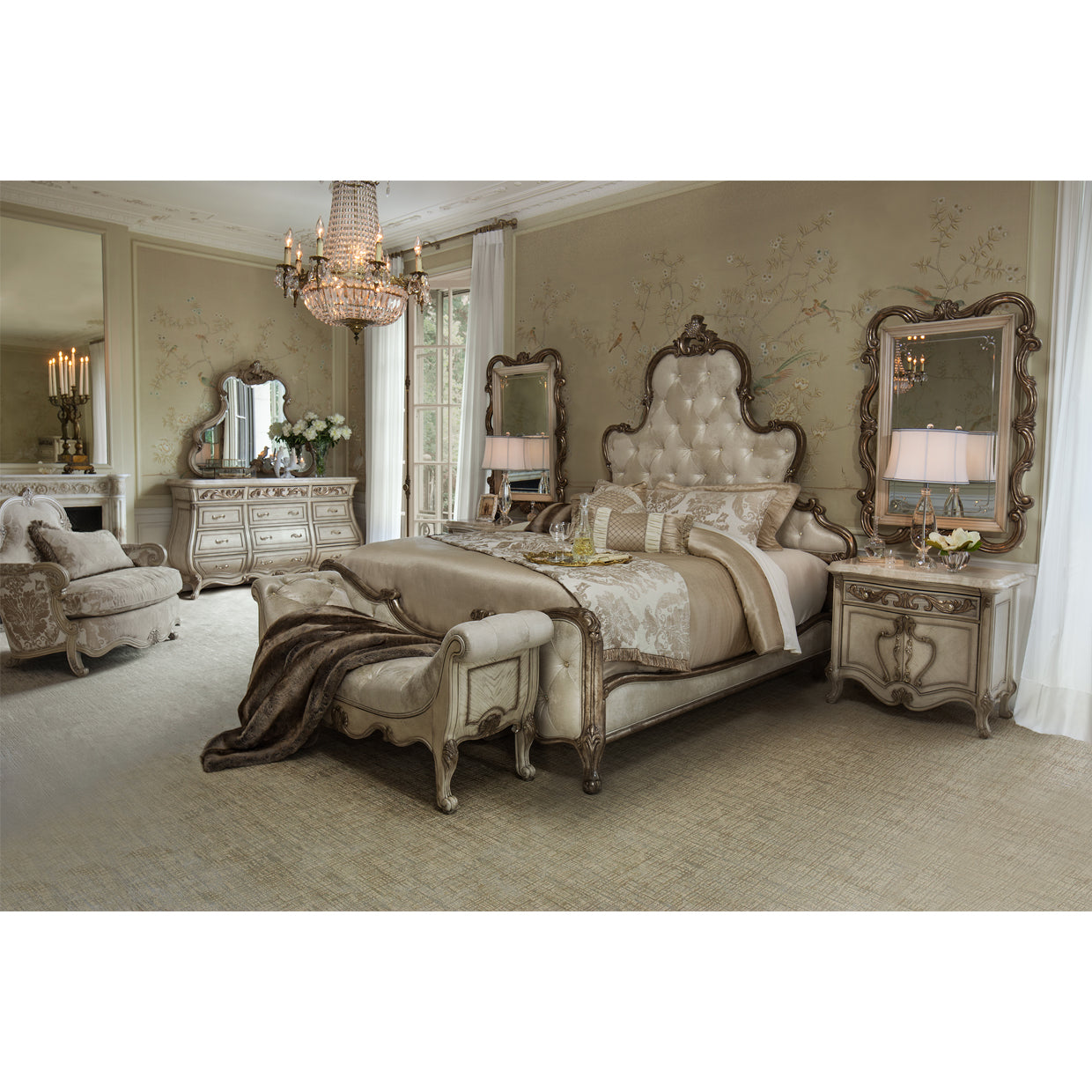 Michael Amini Platine De Royale Champagne Panel Bed