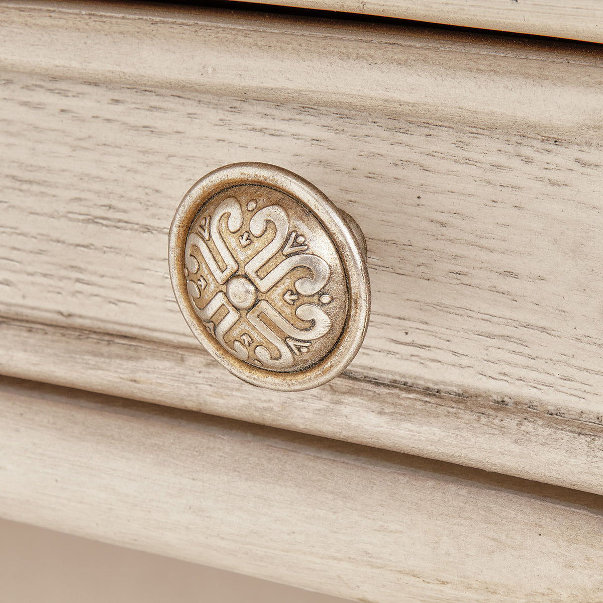 Michael Amini Platine De Royale Champagne Vanity/Desk