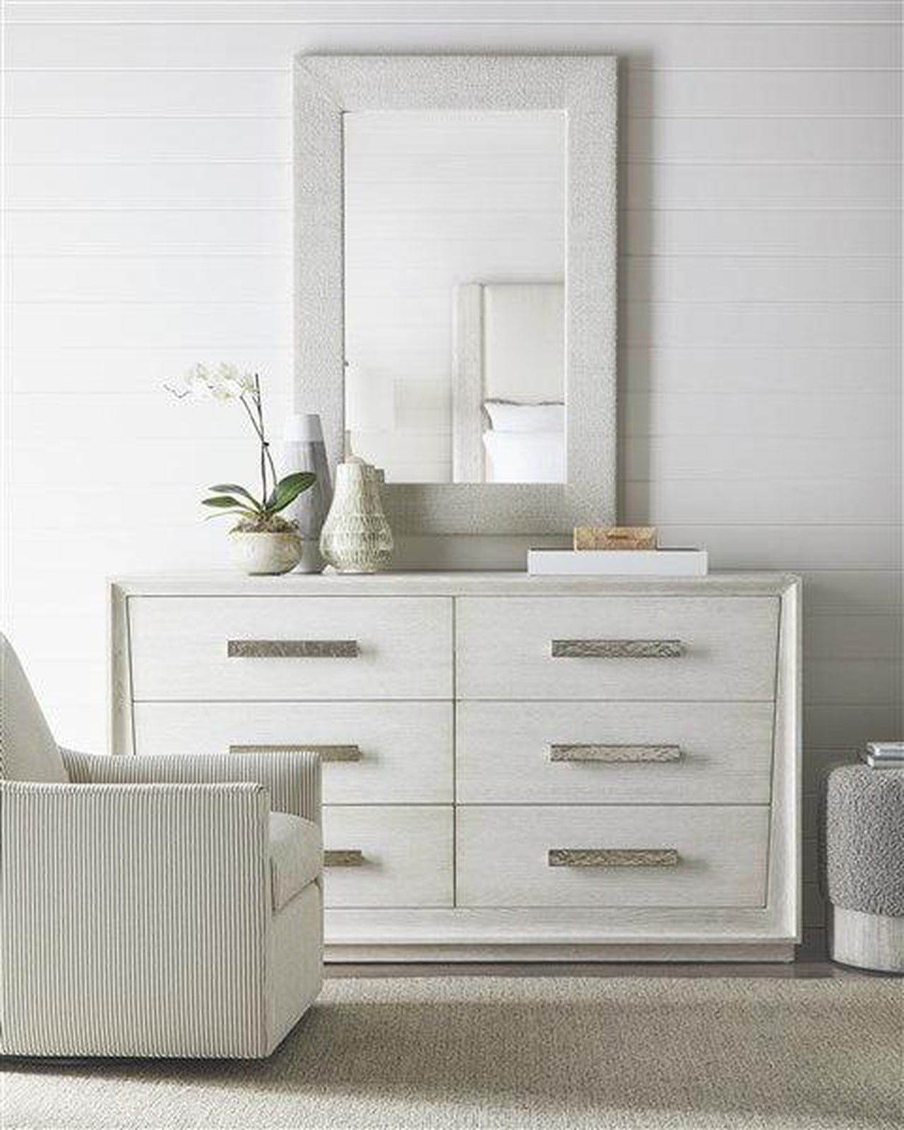 Vanguard Ridge Dresser