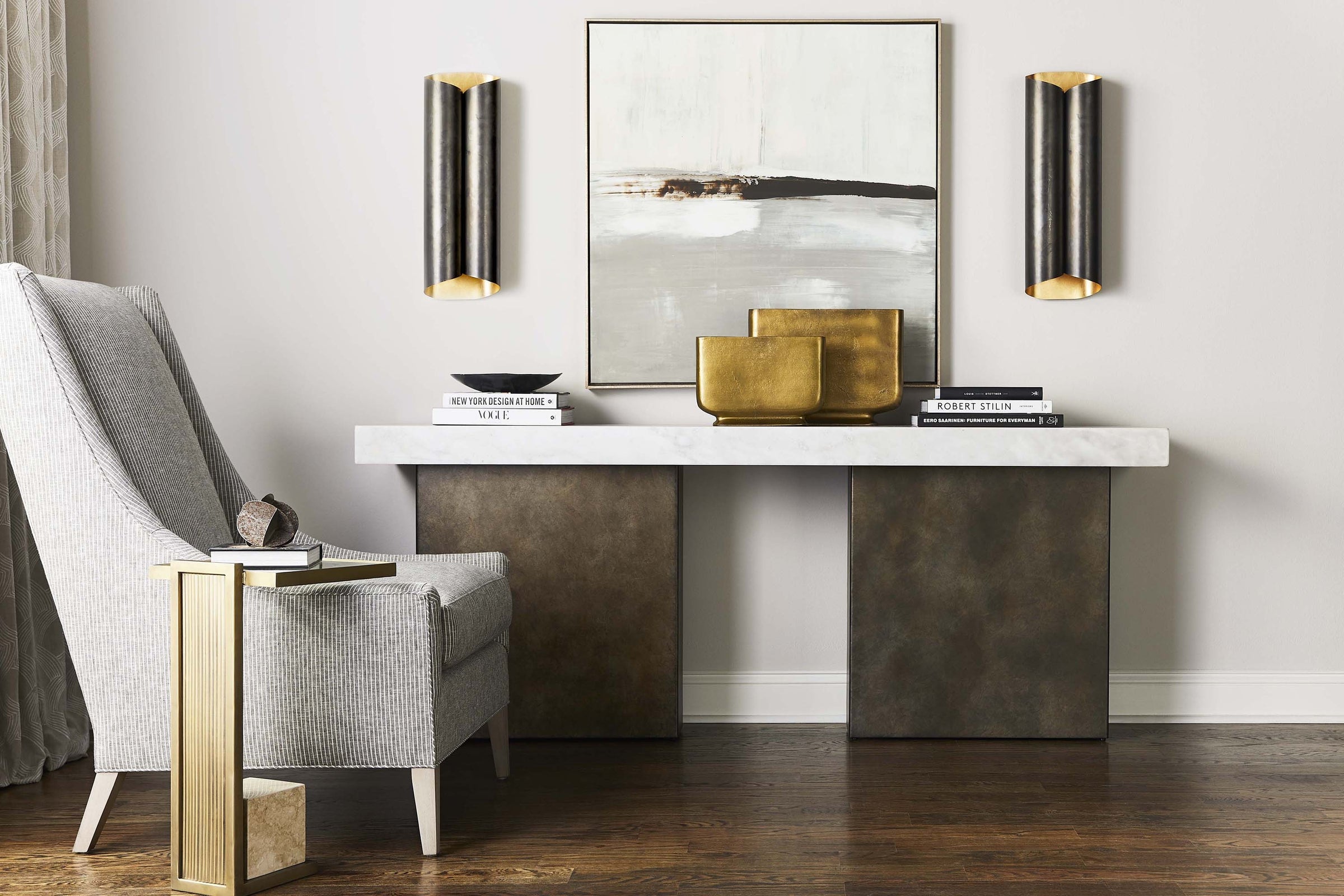 Vanguard Vance Spot Table