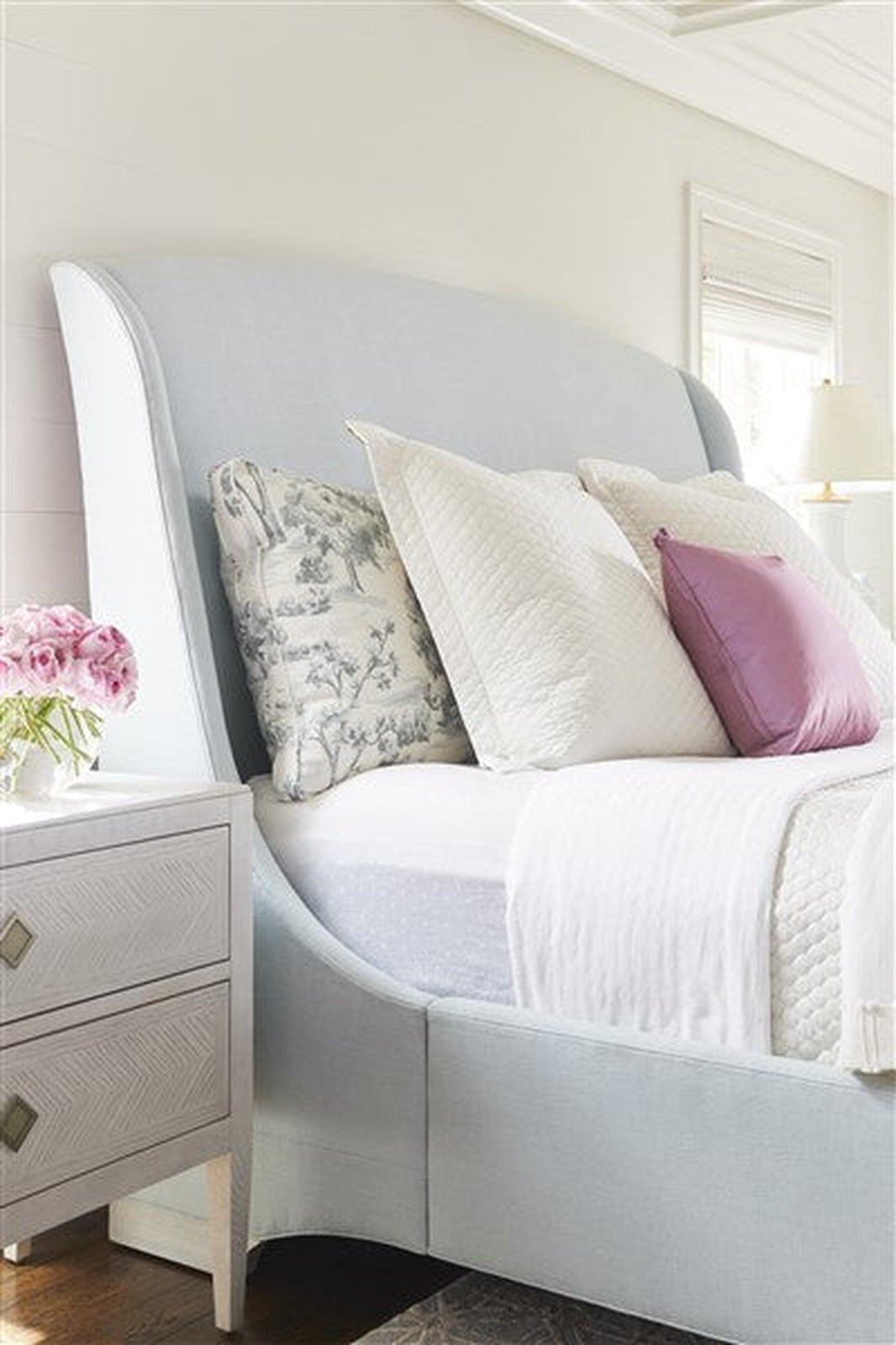 Vanguard Walt 2-Drawer Chest