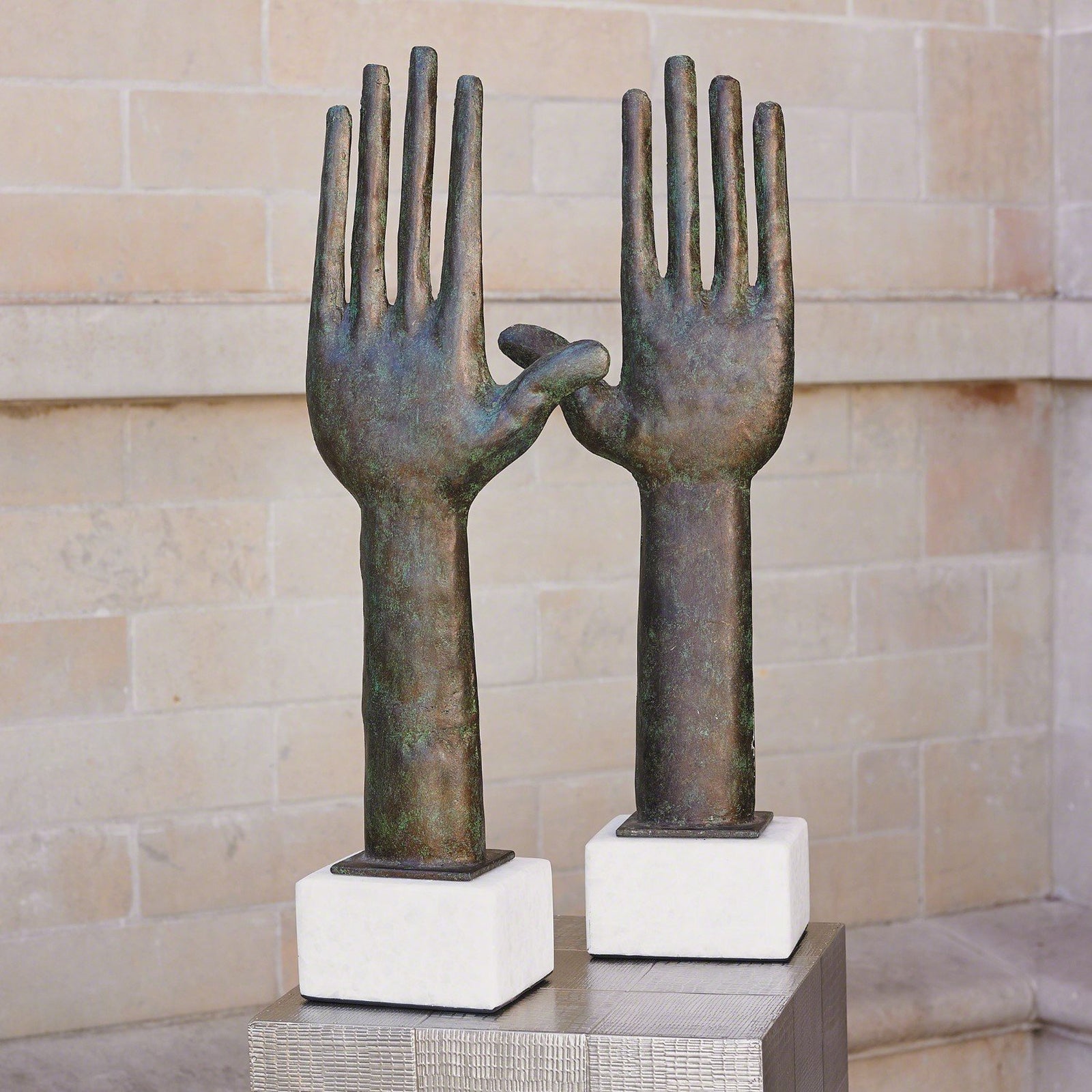 Global Views Spirit Hand
