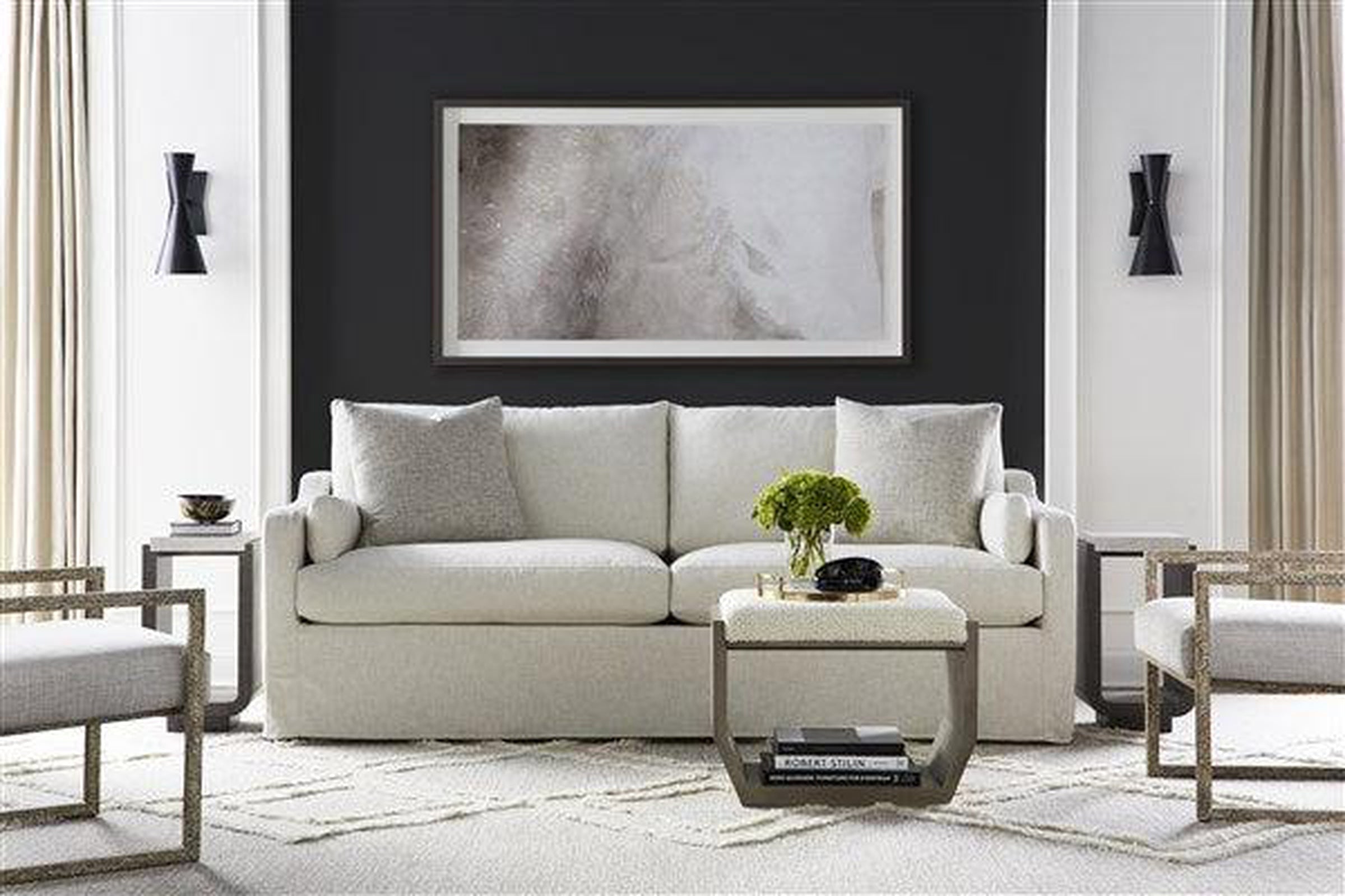 Vanguard Cove Spot Table