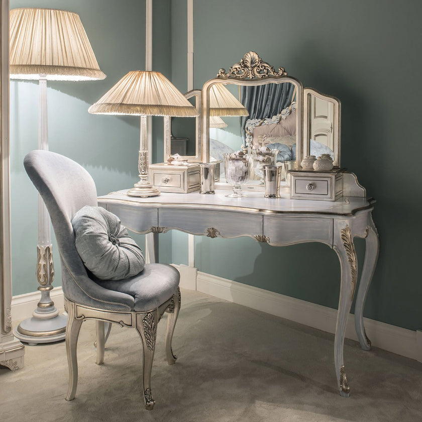 Italian Heritage Vintage Vanity Set