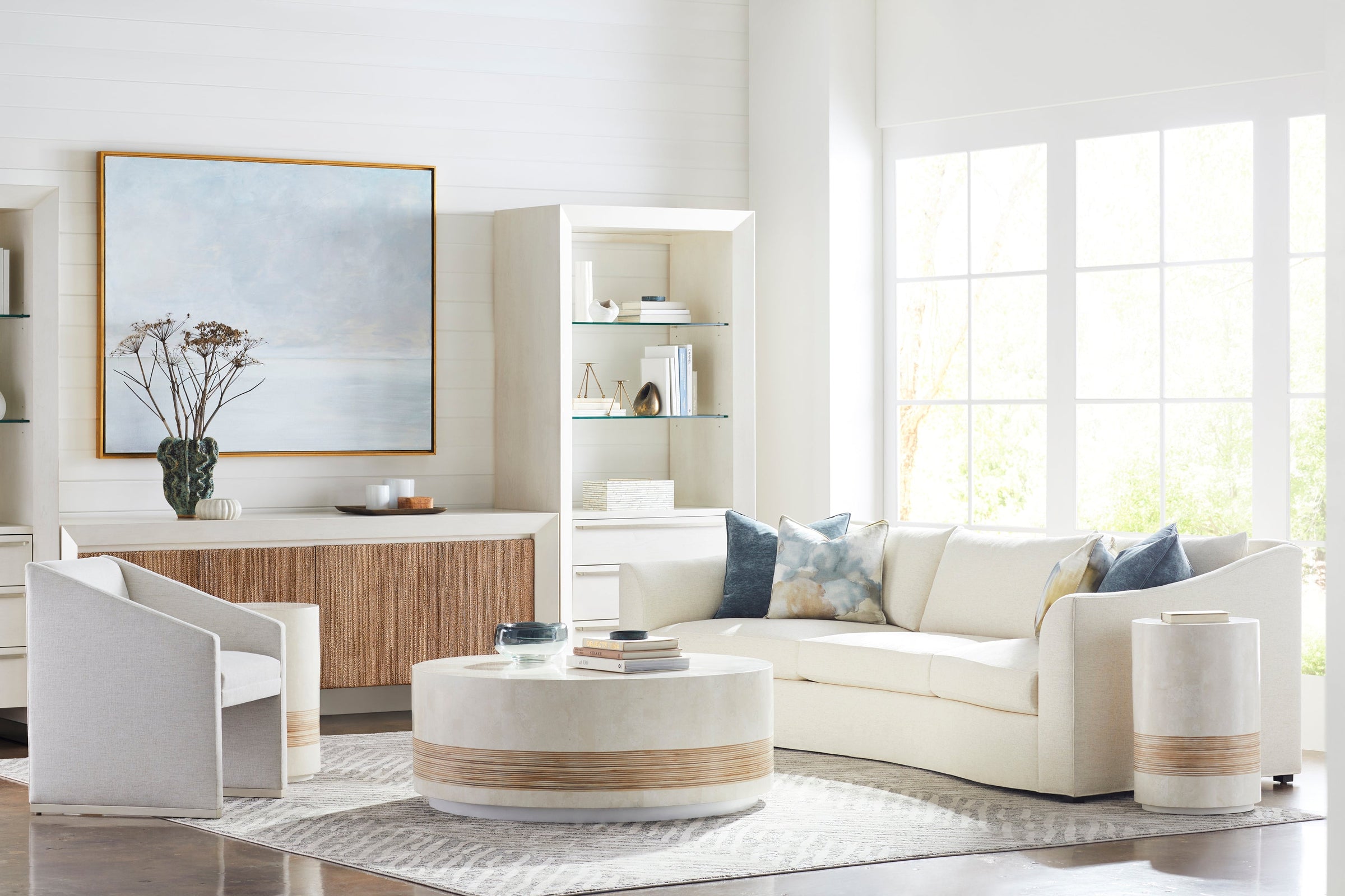 Vanguard Alba Spot Table