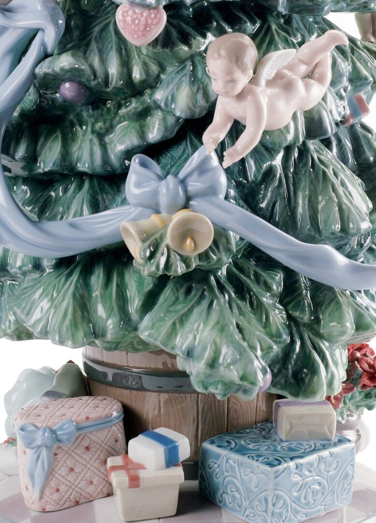 Lladro Great Christmas Tree Figurine Limited Edition