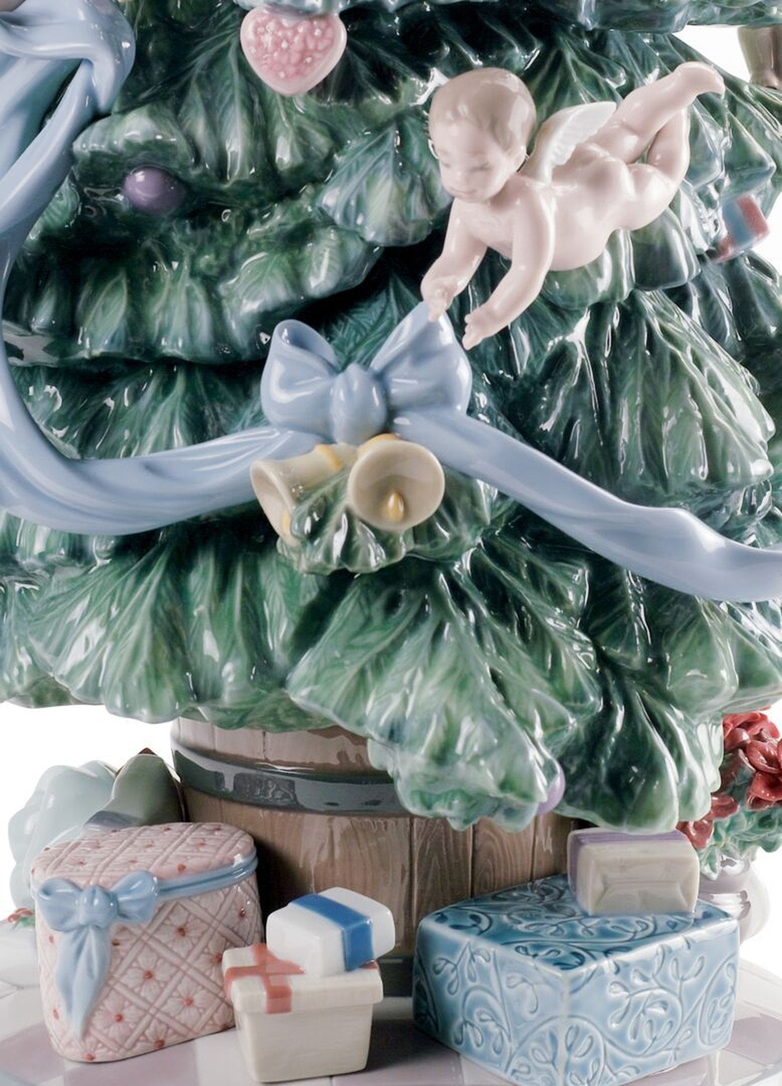 Lladro Great Christmas Tree Figurine Limited Edition