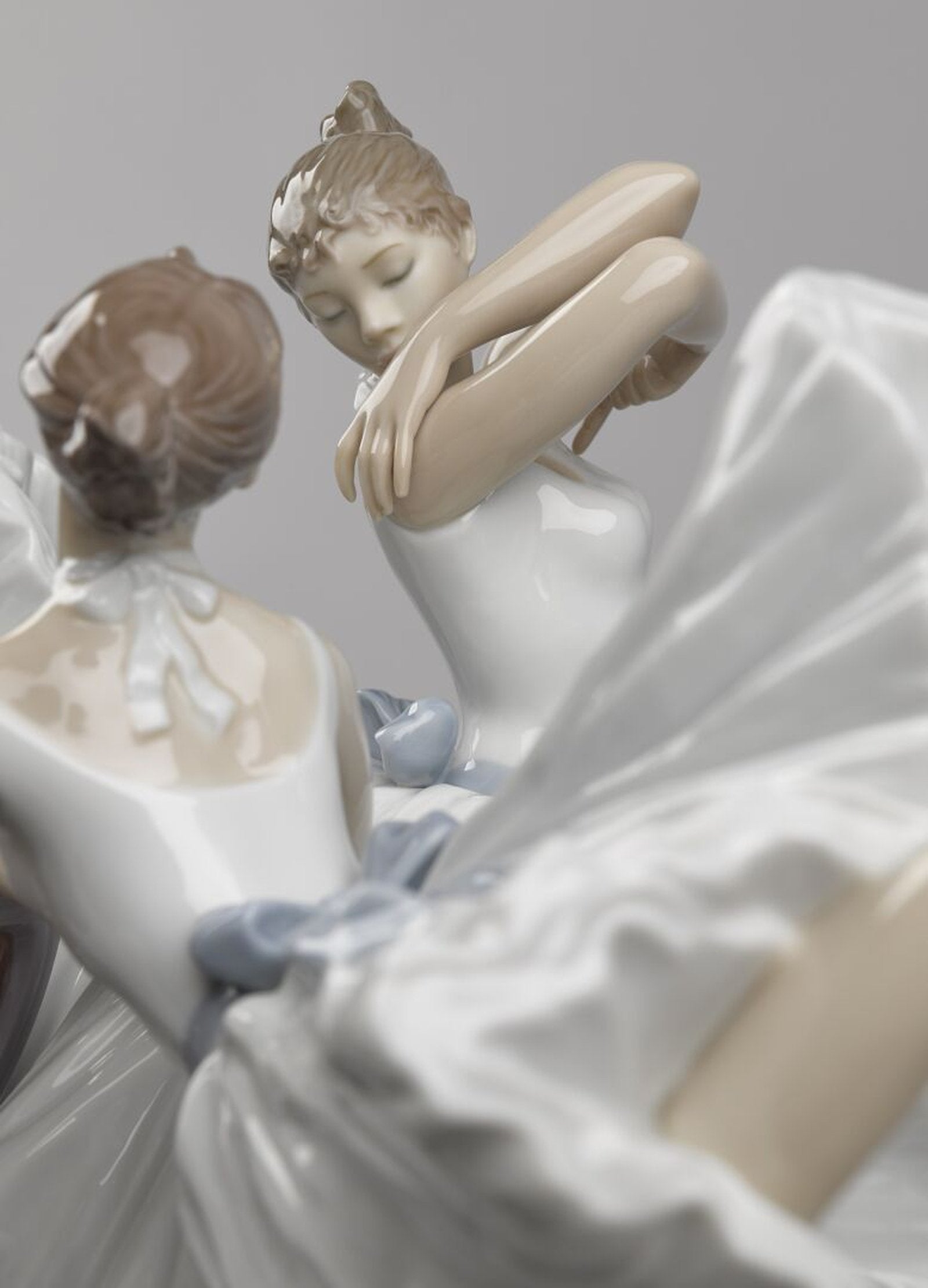 Lladro Backstage Ballet Figurine Limited Edition