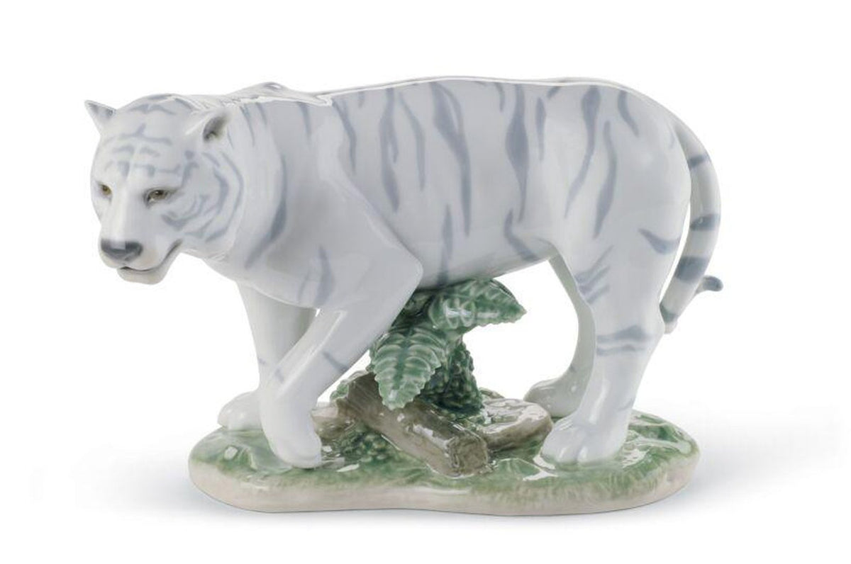 Lladro The Tiger Figurine