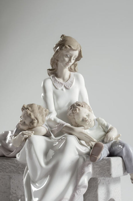 Lladro An Afternoon Nap Mother Figurine