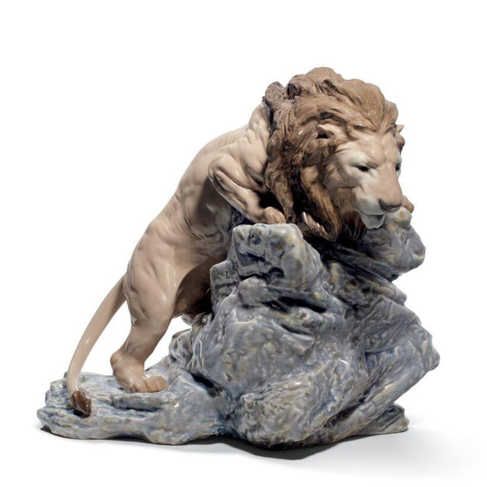 Lladro Lion Pouncing Figurine