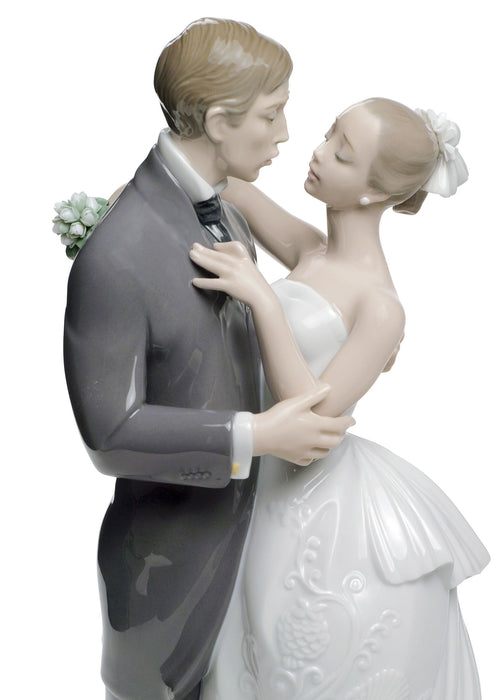 Lladro Lovers' Waltz Couple Figurine