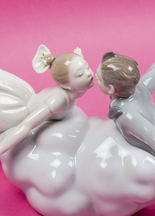 Lladro Wedding in the air Couple Figurine