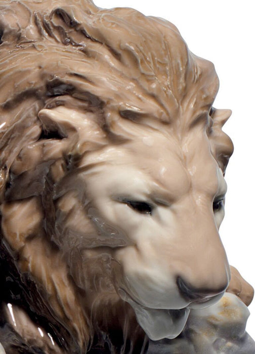 Lladro Lion Pouncing Figurine