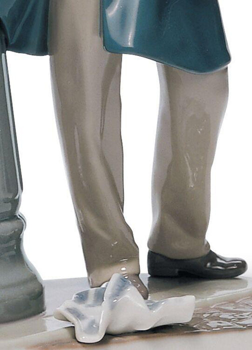 Lladro Lamplighter Figurine