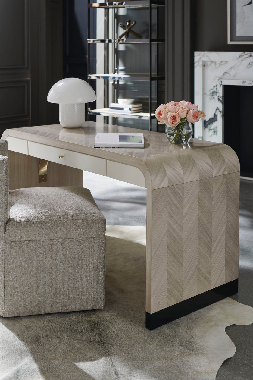 Caracole Classic Shelf Life Etagere