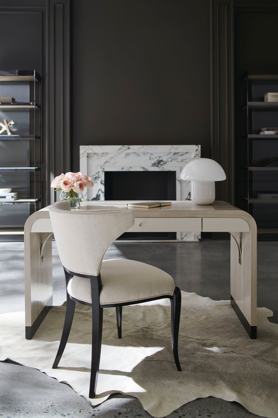 Caracole Classic Shelf Life Etagere