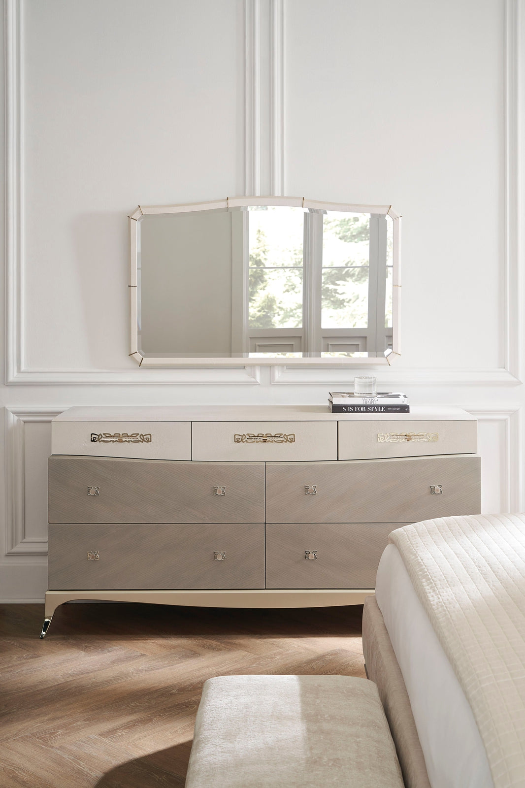 Caracole Classic Tempo Dresser