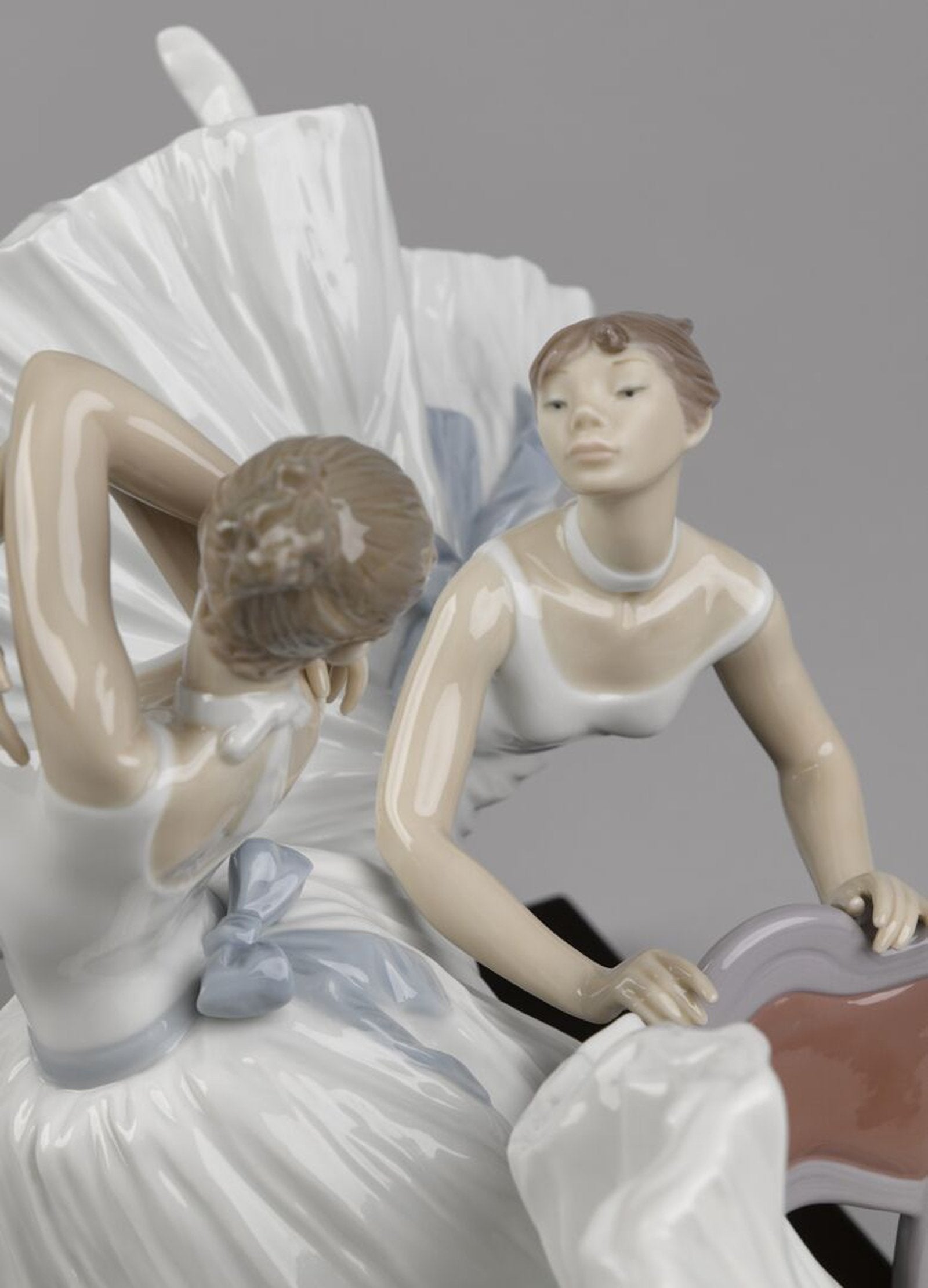Lladro Backstage Ballet Figurine Limited Edition