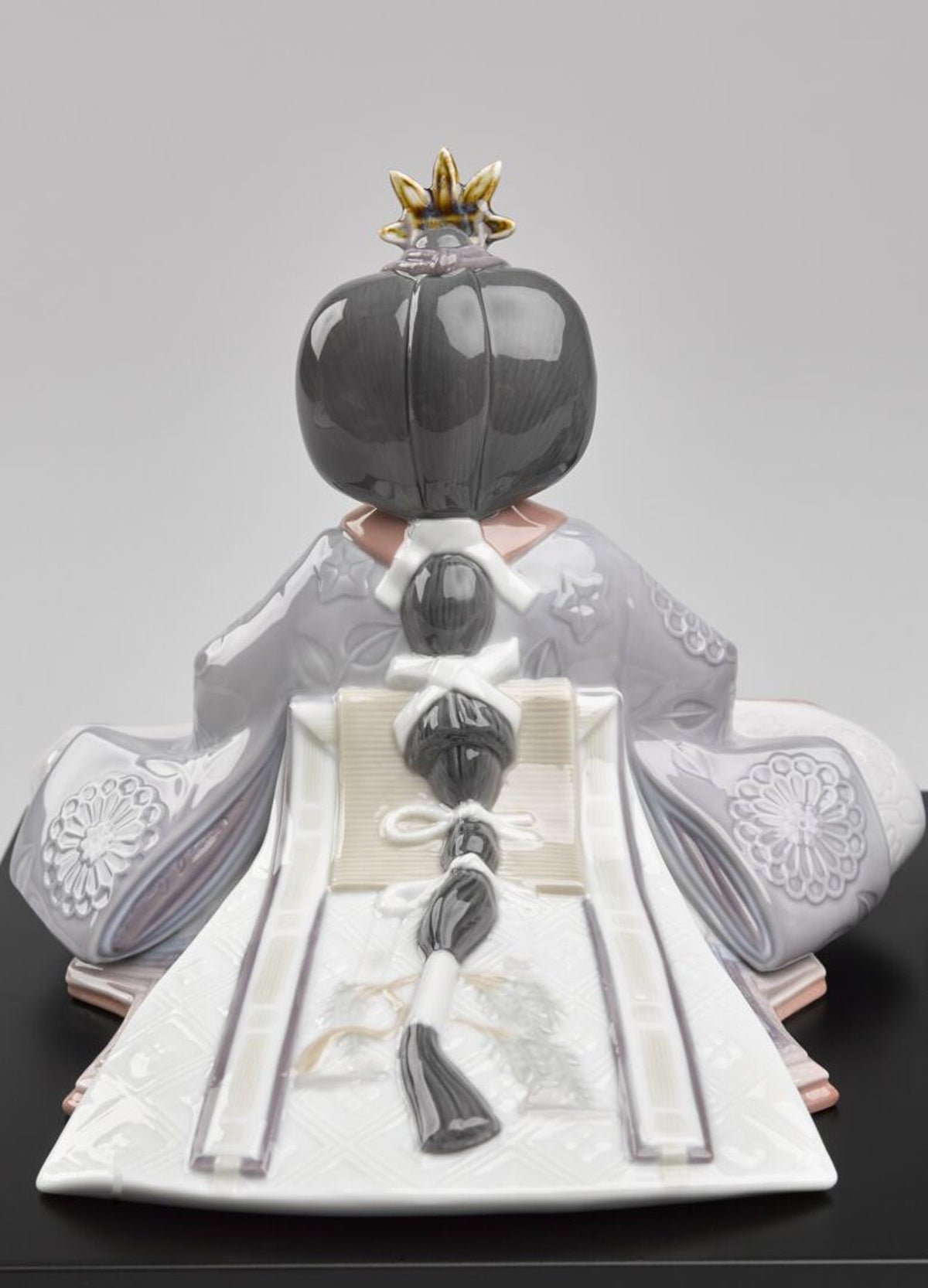 Lladro Hinamatsuri Figurine