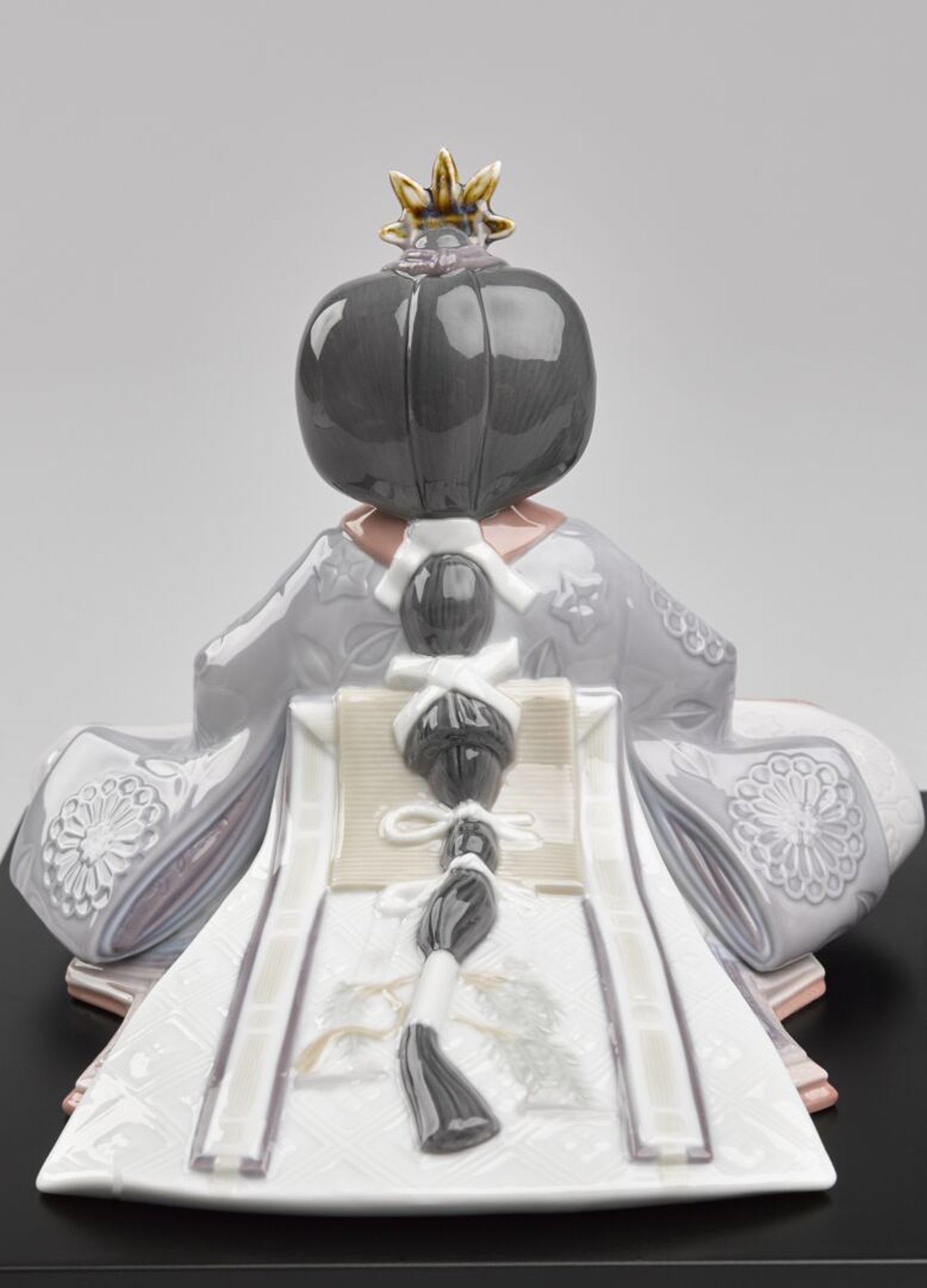 Lladro Hinamatsuri Figurine