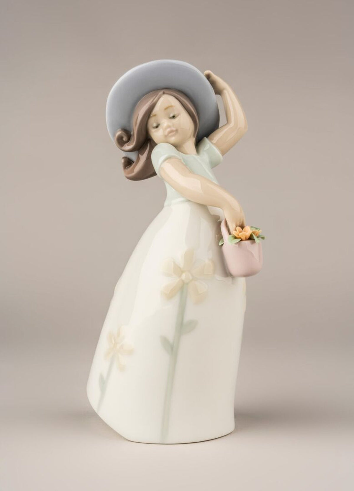 Lladro Little Daisy Girl Figurine