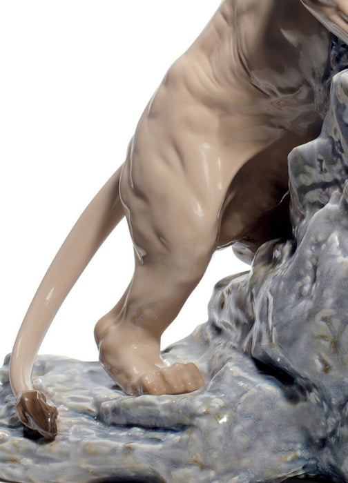 Lladro Lion Pouncing Figurine