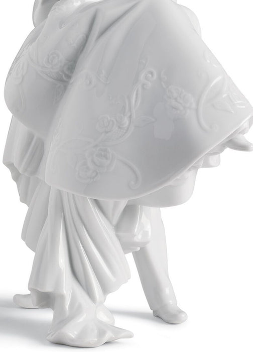 Lladro Love II Couple Figurine