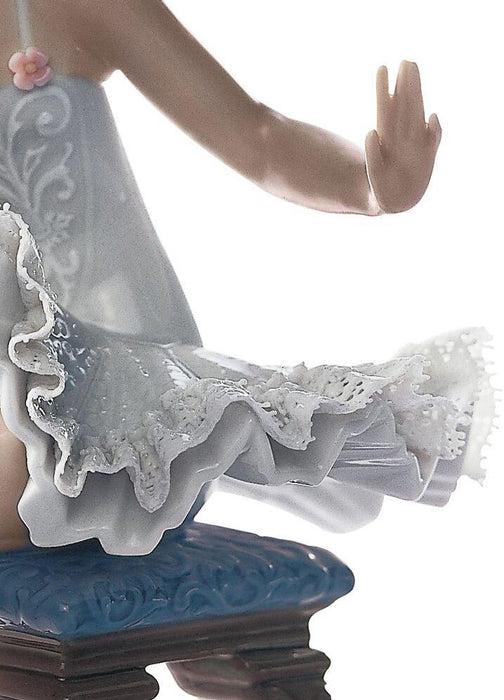 Lladro Recital Ballet Girl Figurine