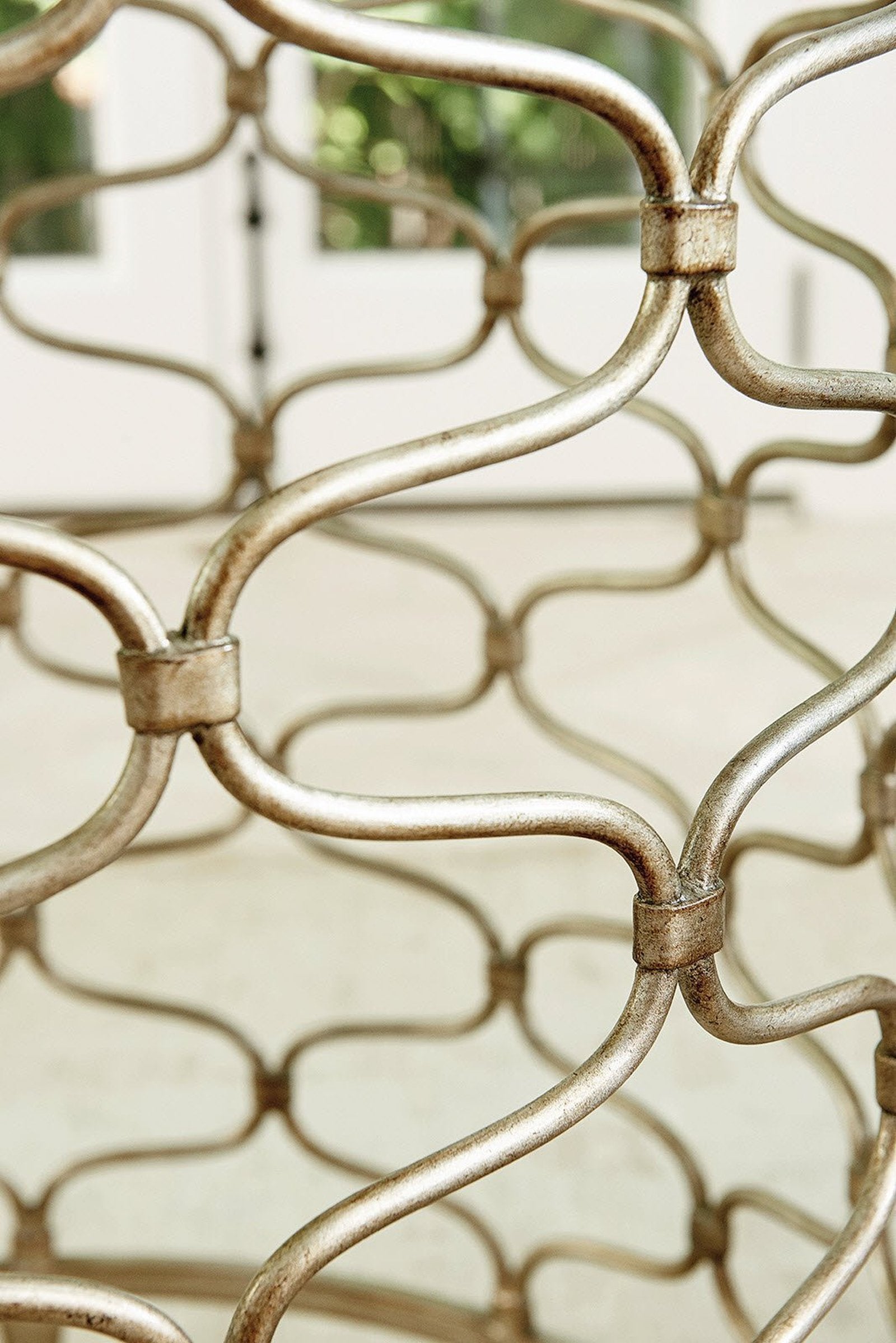 Lexington Laurel Canyon Bollinger Round Dining Table