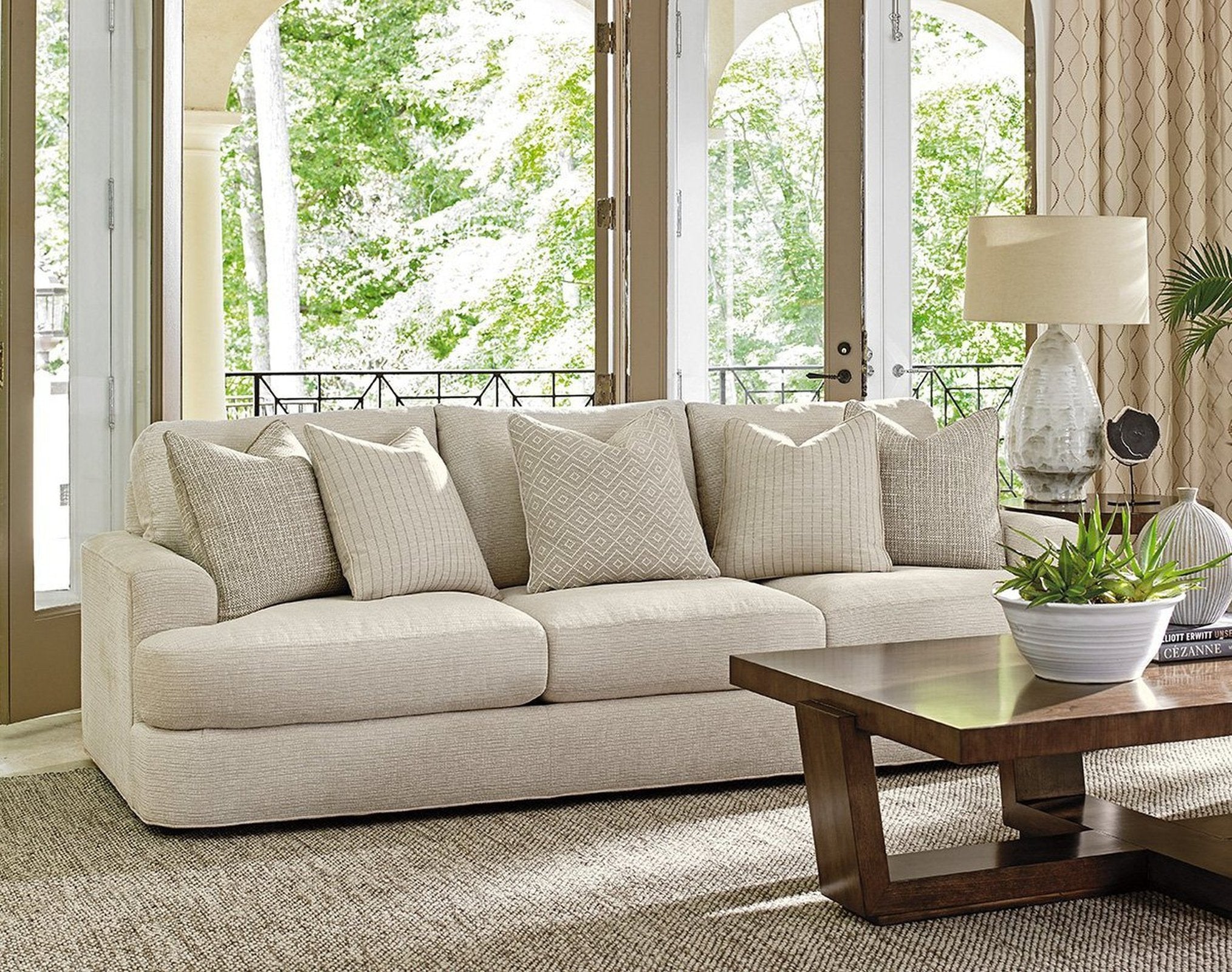 Lexington Laurel Canyon Halandale Sofa
