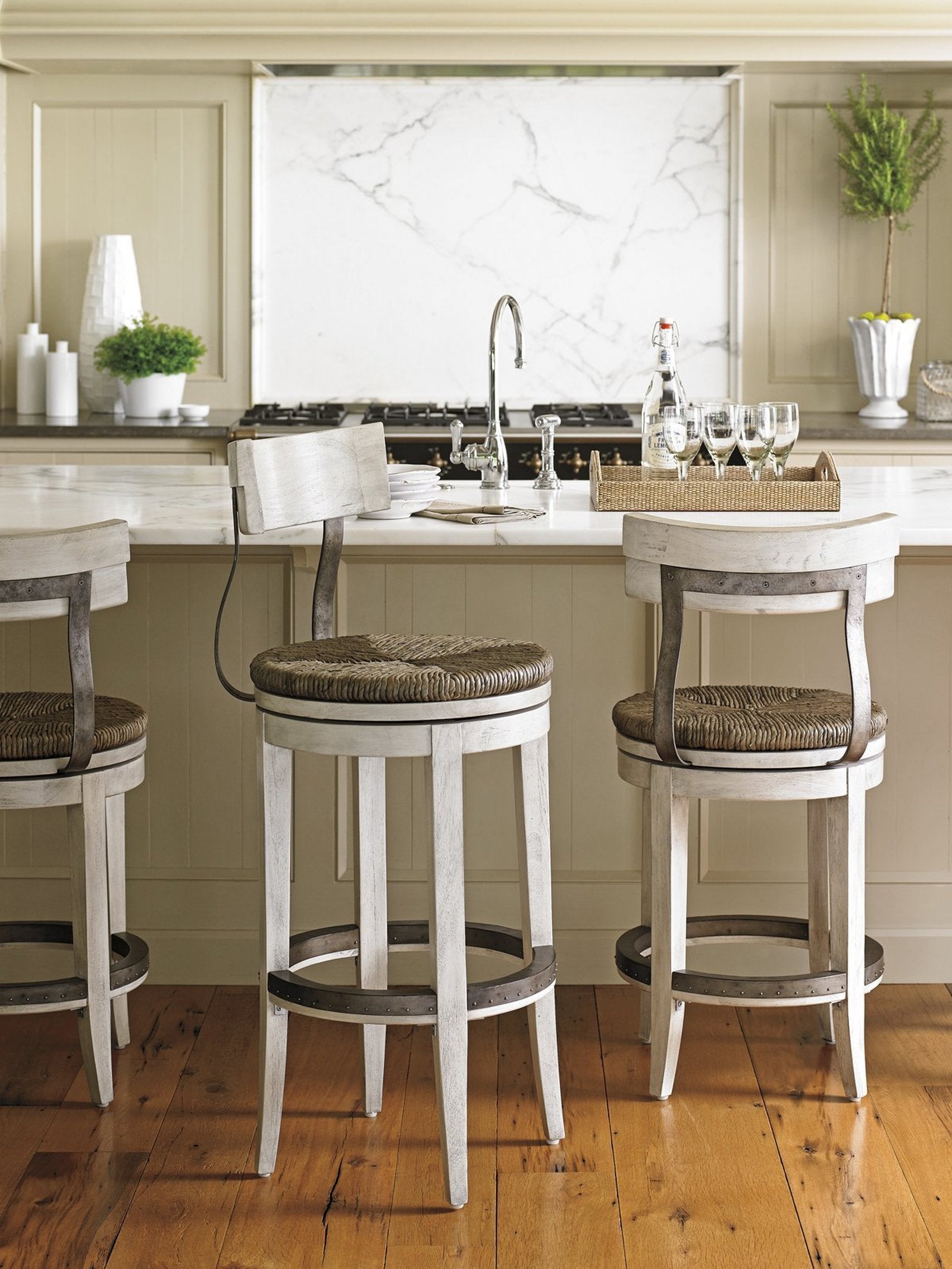 Lexington Oyster Bay Merrick Swivel Bar Stool